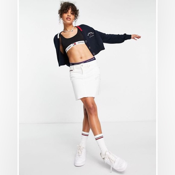 NWT TOMMY JEANS Logo Cropped Oversized Cardigan in Navy - Picture 4 of 5